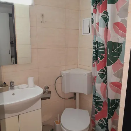 Garsoniera Lejlighed Saturn